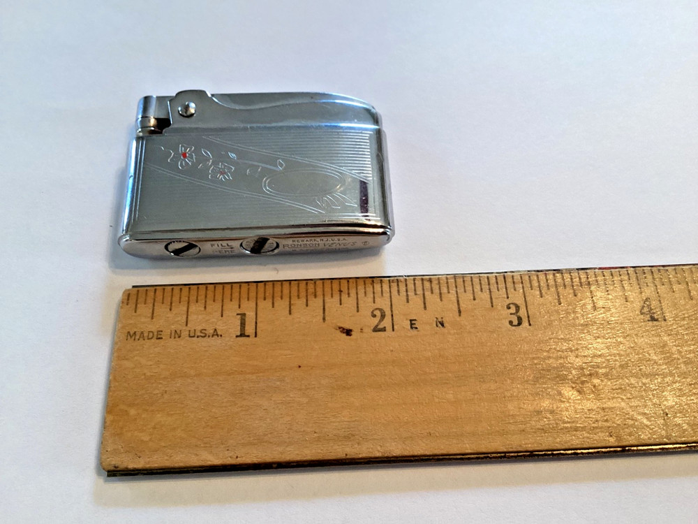Vintage Ronson Venus Silver Lighter - Etched