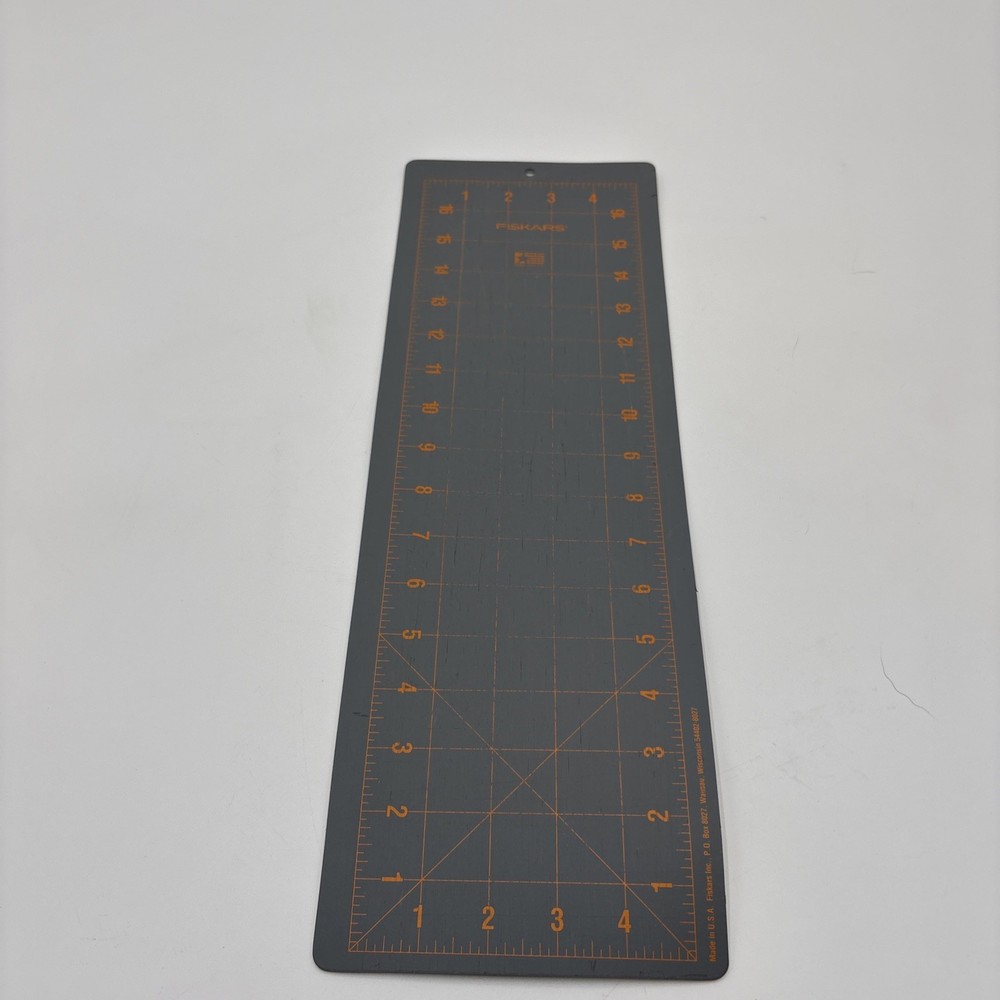 FISKARS 16x4 Cutting Mat Ruler