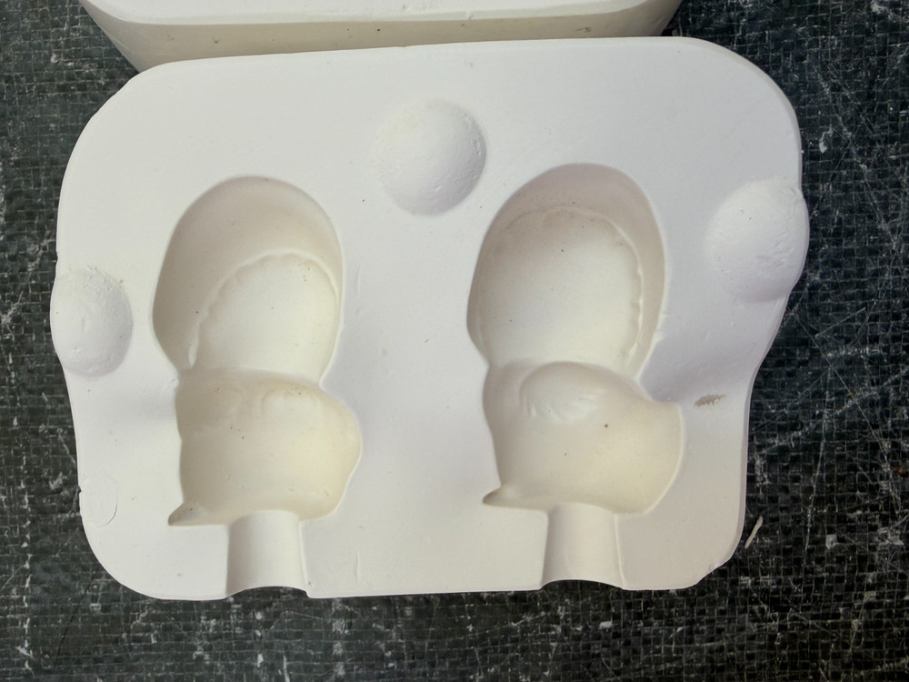 VINTAGE KIMPLE CERAMIC MOLD #792 TWO CHICKS