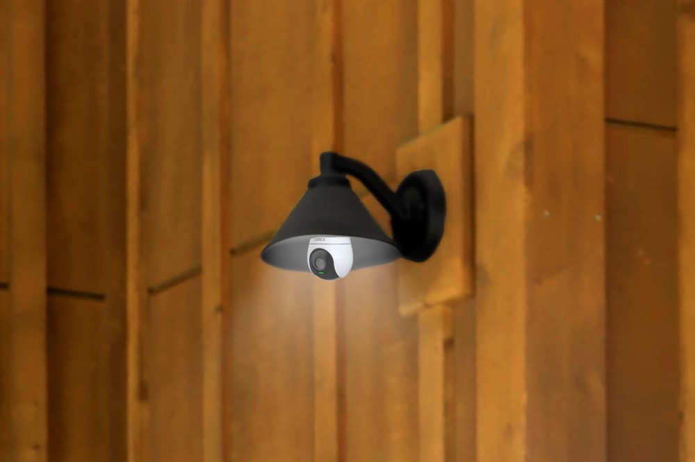 Lorex 2K Wi-Fi Smart Lightbulb Camera - (Open Box)