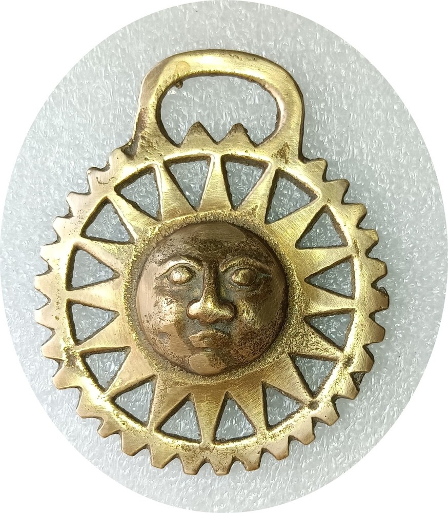 SUNBURST WITH FACE  horse brass (8431)