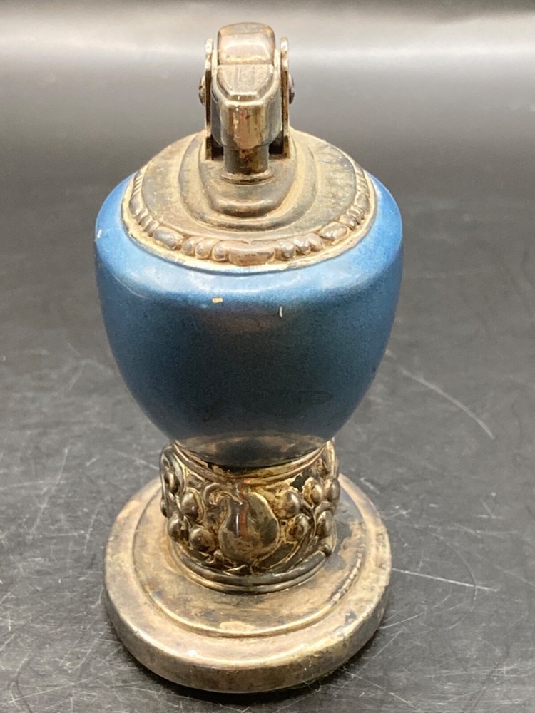 Vintage Ronson Leona Blue and Chrome Table Lighter