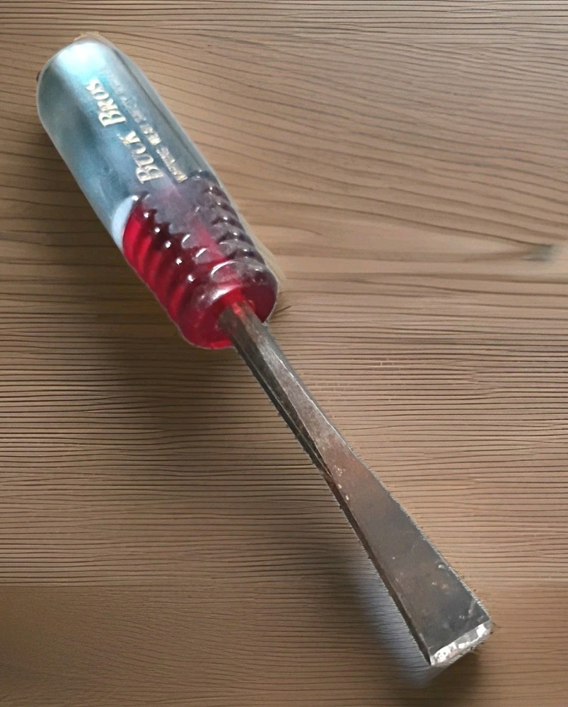 Buck Bros Vintage Wood Chisel Flat Edge Clear/Red Handle.