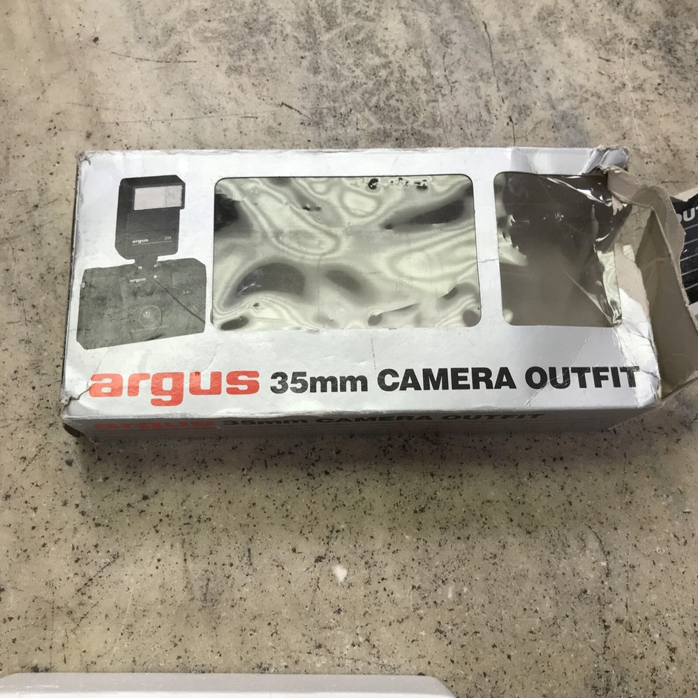 Argus 100 Point & Shoot 35mm Camera W/Flash - Untested - Flash Charges Fast Ship