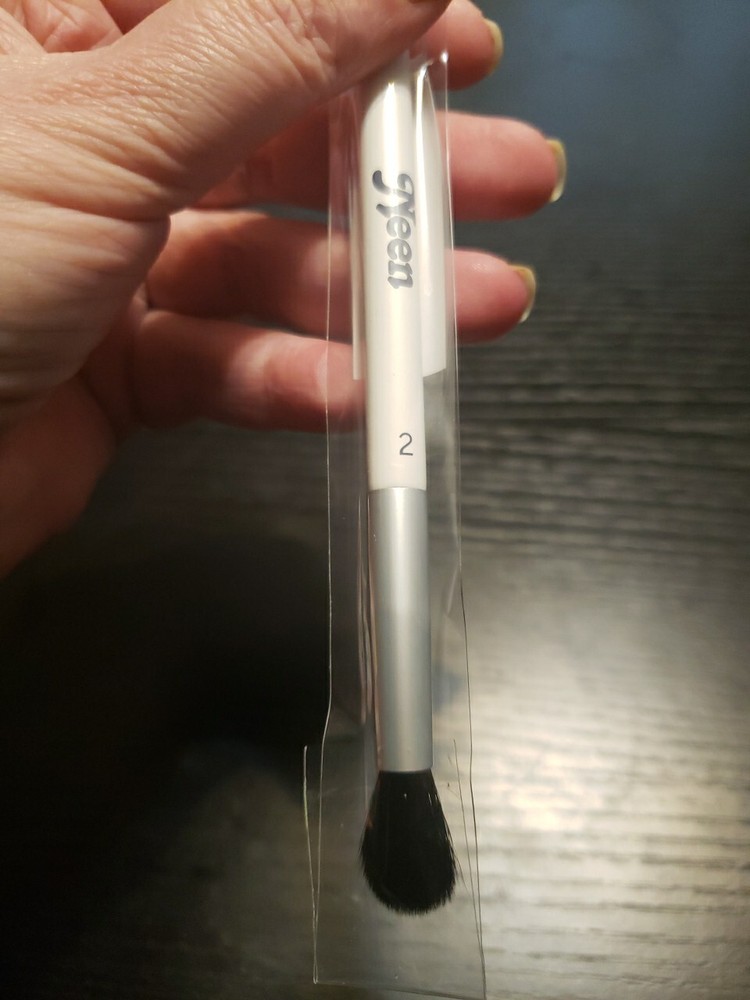 NEEN Duo Eyeshadow Brush #2