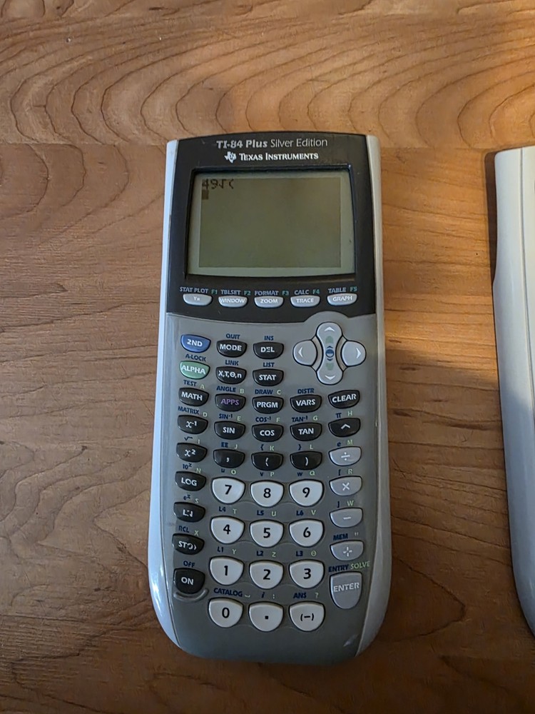 Texas Instruments TI-84 Plus Graphing Calculator Silver Edition Tested/Working