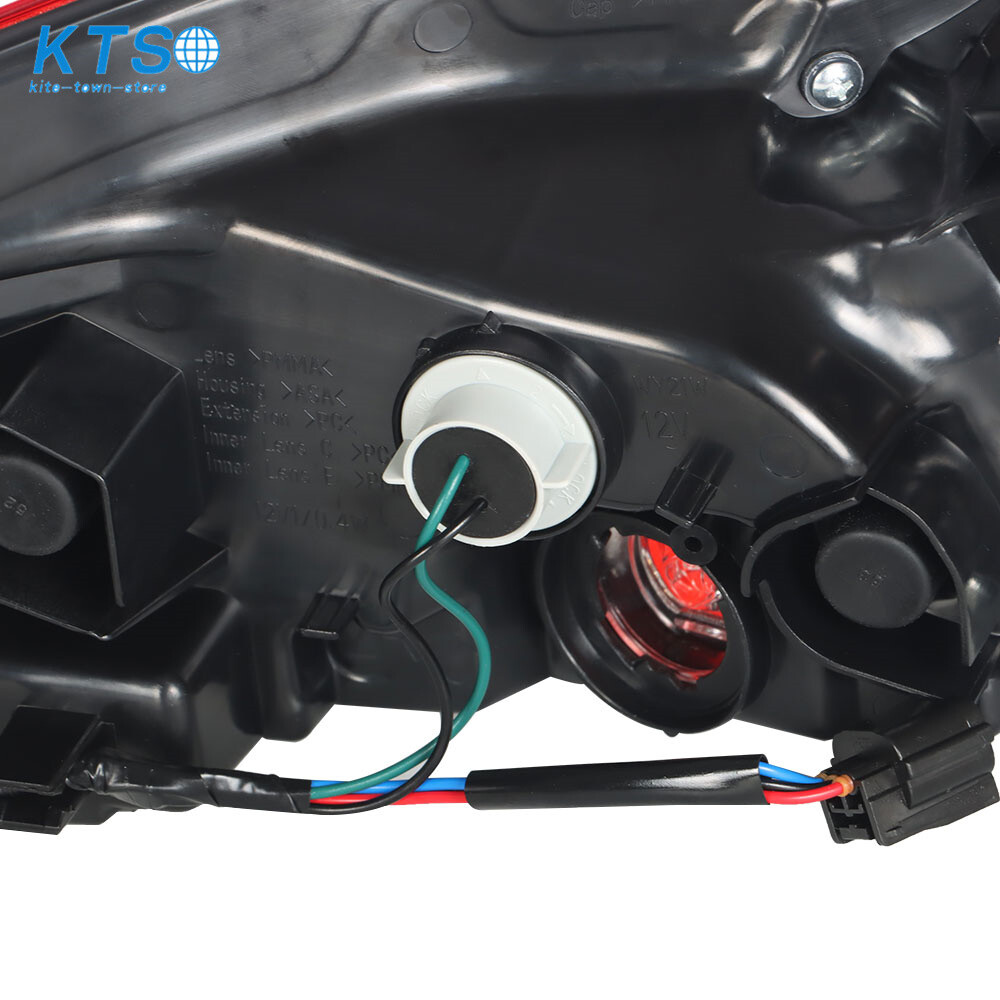 Outer Tail Light Rear Brake Lamp For 2018-2020 Toyota Camry Passenger Right Side