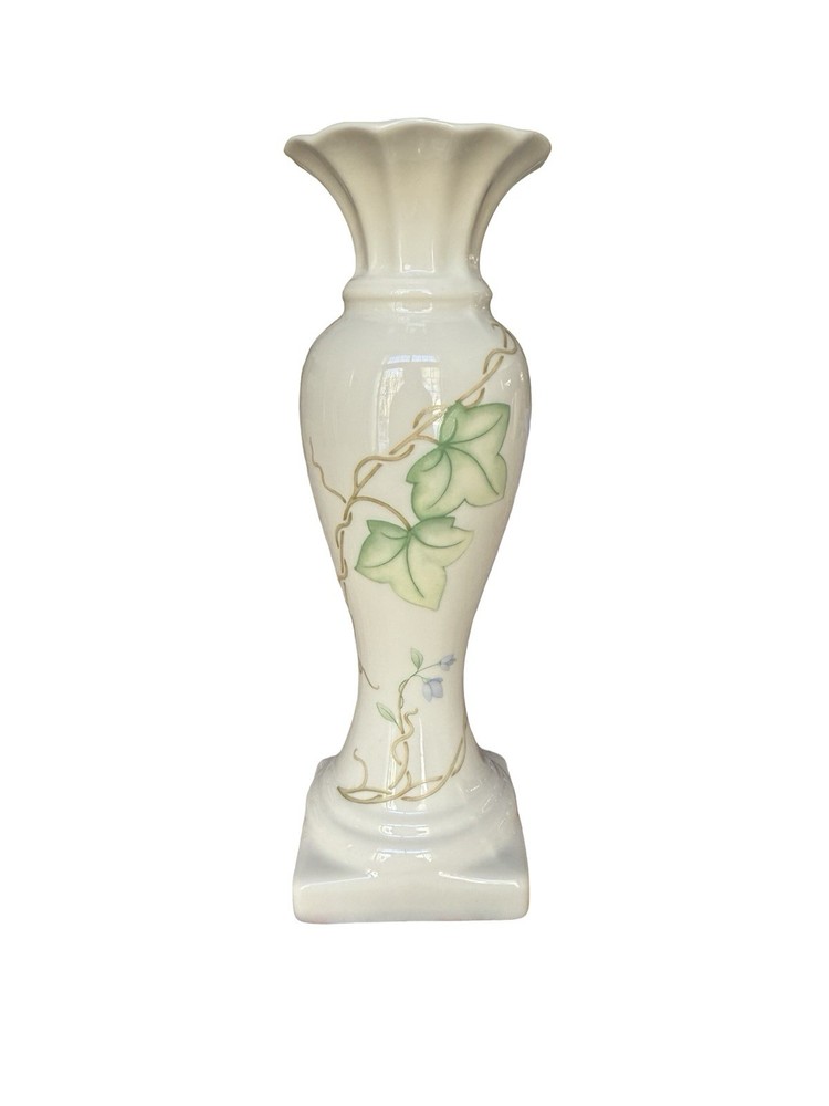Belleek Classic Ivy Vase 7”