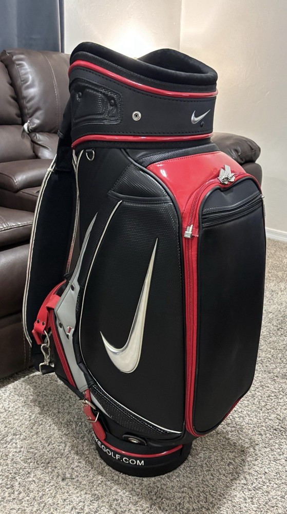 Nike Victory  Red Staff. New