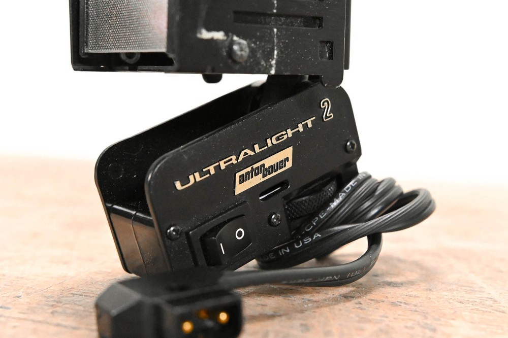 Anton Bauer Ultralight 2 On-Camera Light CG003EG