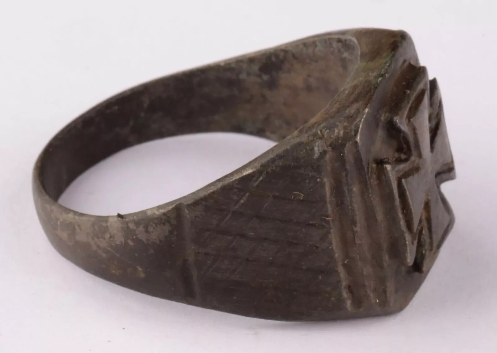 WW 2 GERMAN IRON CROSS RING