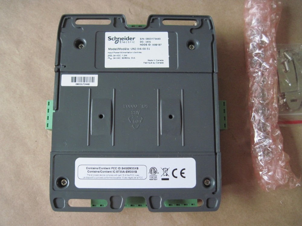 Schneider UN2-0I4-00-51 Universal Network Controller ZigBee & Modbus 6UI 4AO 2DO
