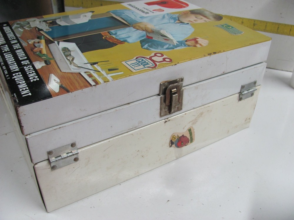 Vintage Porter Microcraft Student Research Series Microscope in Case