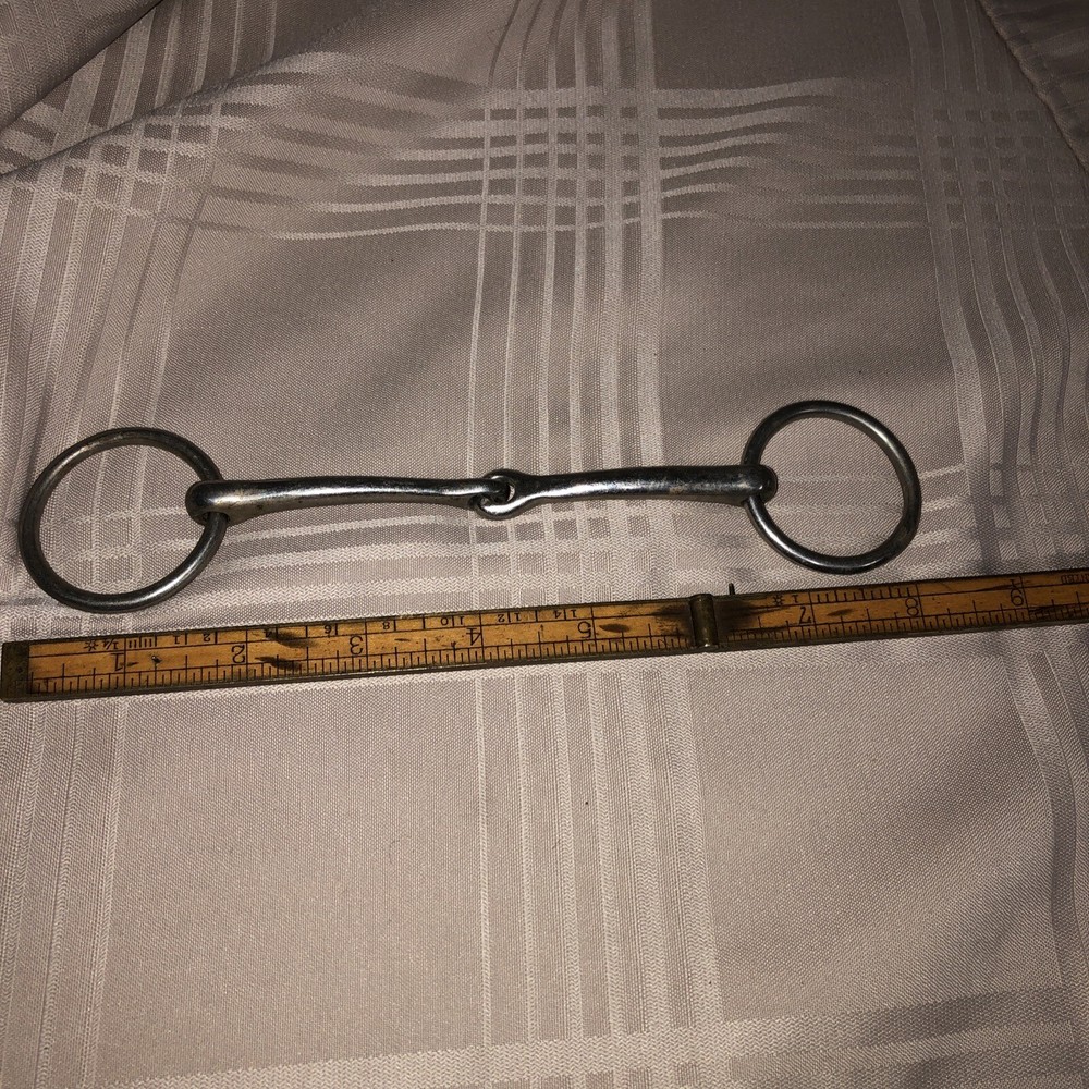 5.25” Snaffle Bit Loose Ring 1.75”