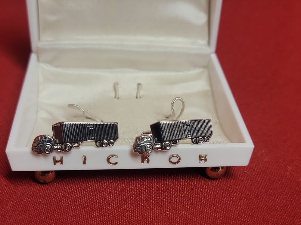Vintage Mens BERMAN LEASING CO CUFFLINKS