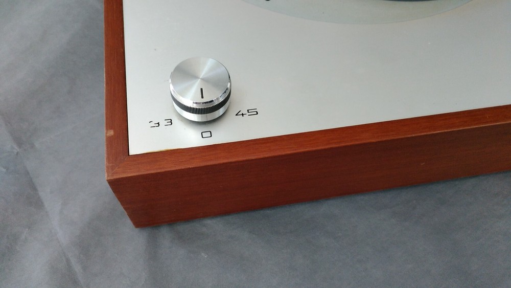 Thorens TD 150 MK II Turntable (Works)