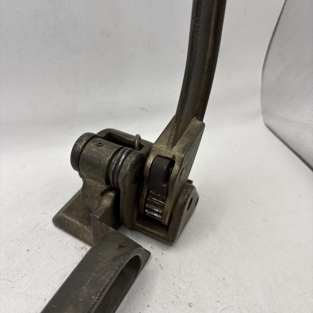 Samuel Strapping Systems Steel Tensioner