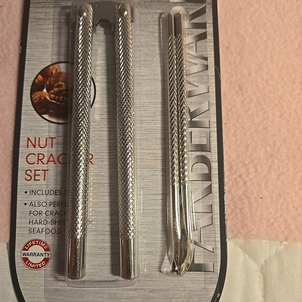 Farberware Classic Nutcracker Set