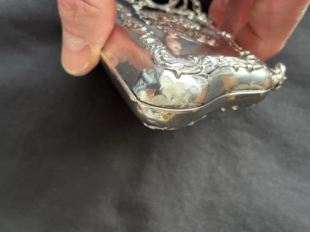 Reynolds Angels Solid Silver Purse, Henry Matthews 1904.