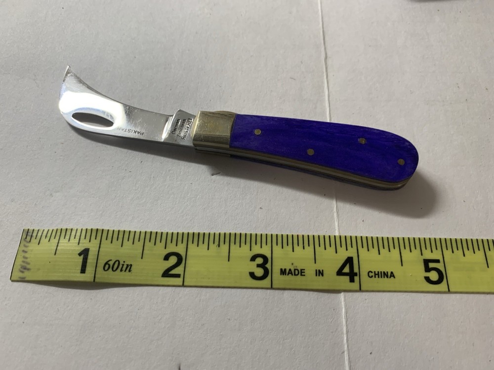 Beautiful Hawkbill Pocketknife