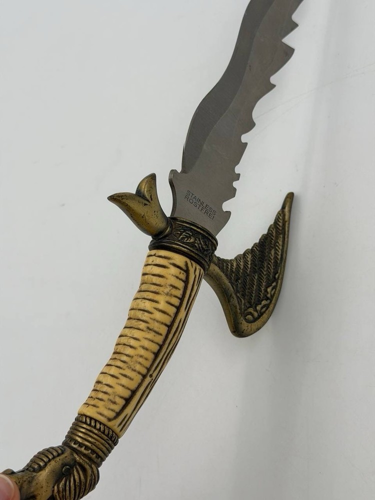 Fantasy Medieval Dagger Knife Wing Guard Stainless Rostfrei Display
