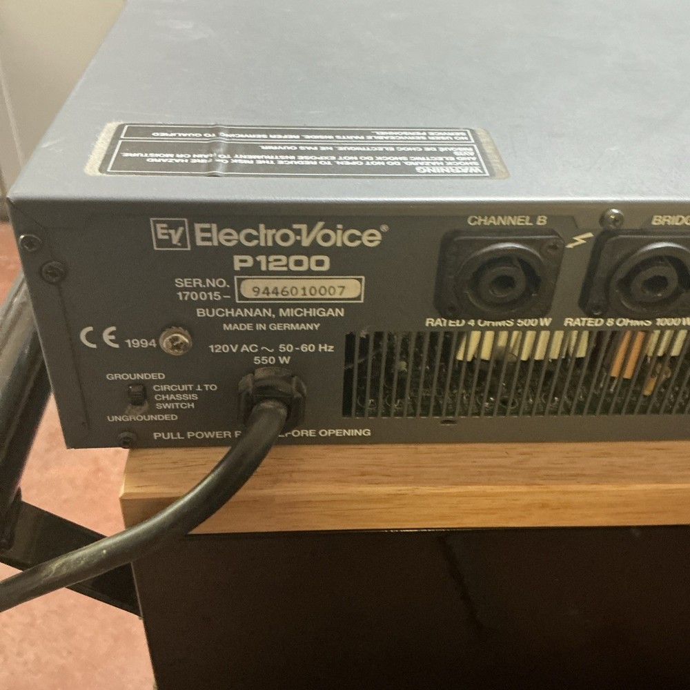 EV P1200 Power Amplifier