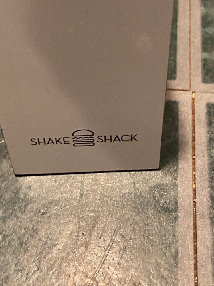 Shake Shack #23 Plastic White Table Tent *Pre Owned* rrr1
