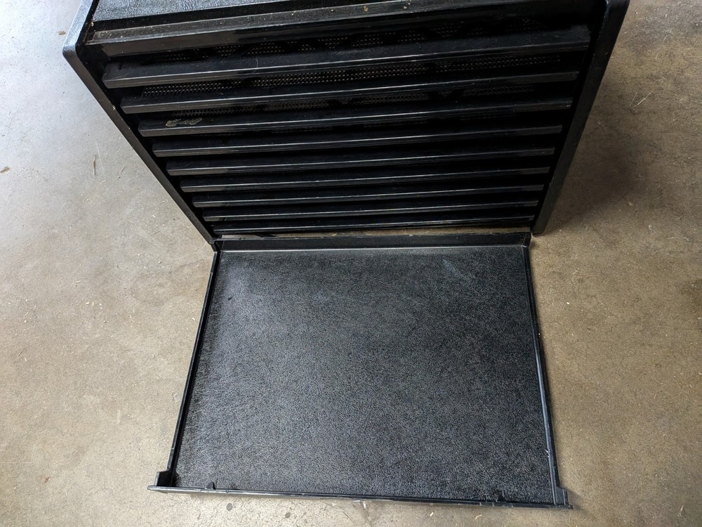 Working Excalibur Dehydrator 9-Tray w/ Variable Temp 26 Hour Timer Auto Shut-Off