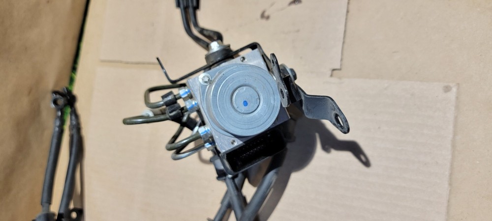 2019 KAWASAKI EX650 F ABS PUMP UNIT MODULE OEM