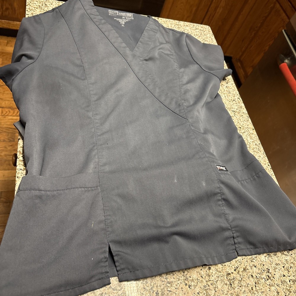 Women’s Gray And Black Scrub Set