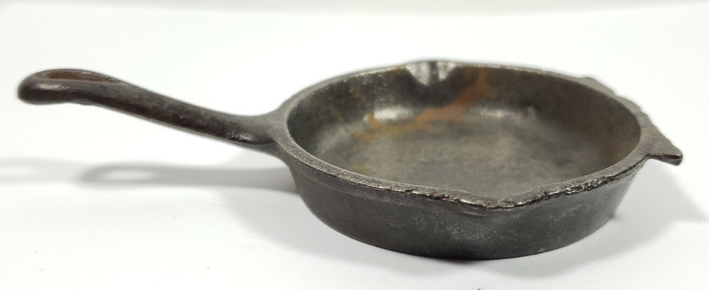 Antique Cast Iron Miniature Skillet