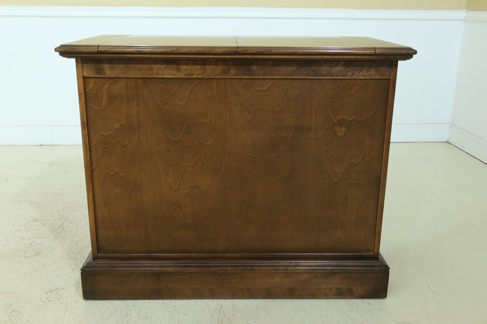 F50526EC: ETHAN ALLEN Maple Classic Manor Flip Top Server