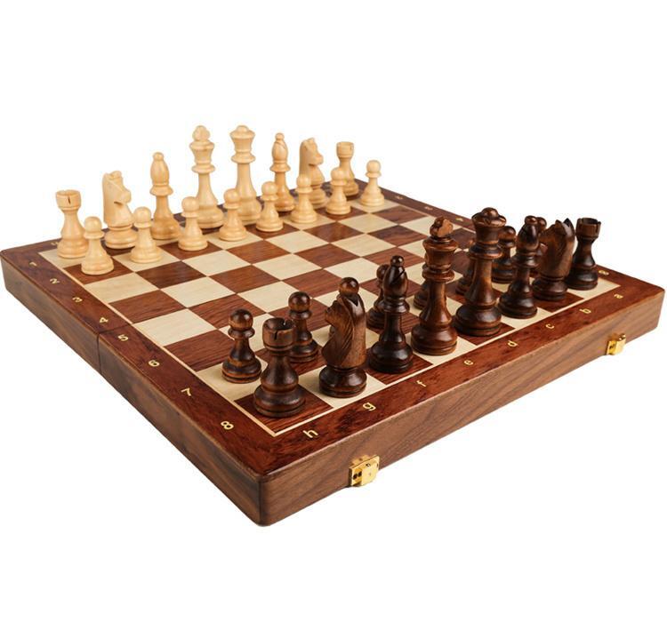 Classic Wooden Chess Set – Handcrafted Walnut Pieces & Foldable Board