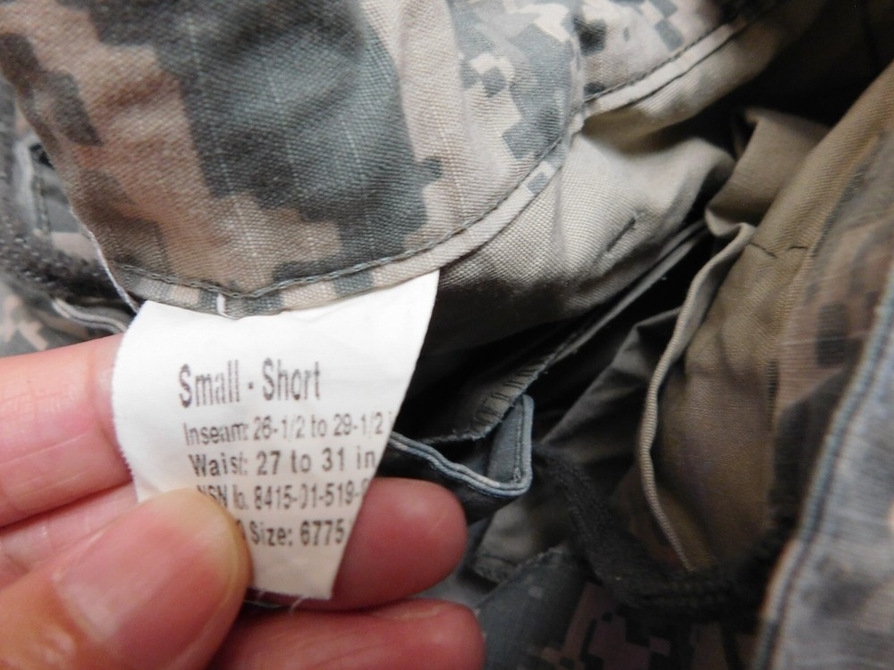 US ARMY ACU PANTS SIZE SMALL - SHORT
