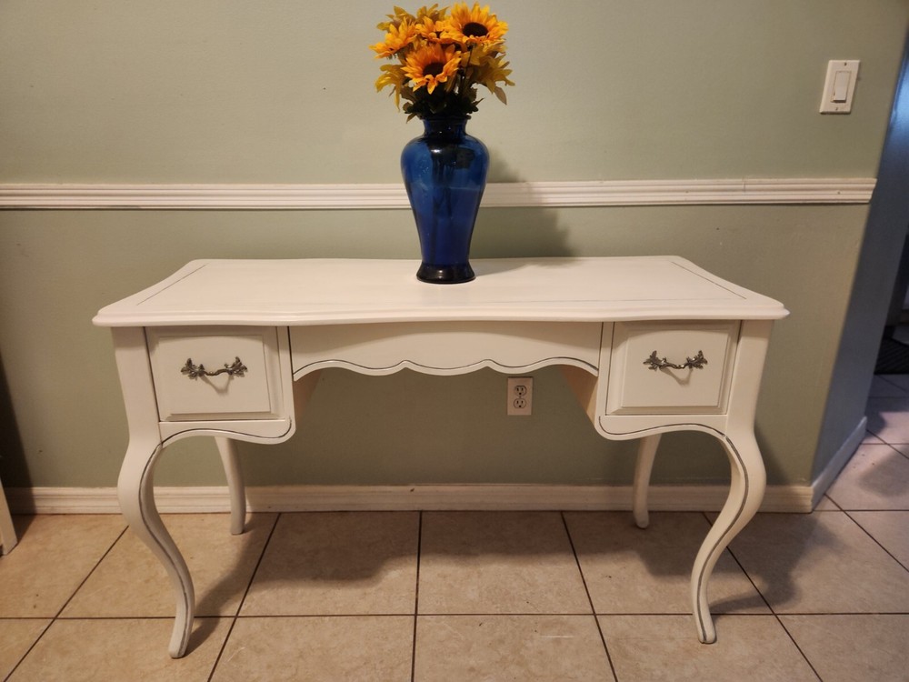 Vintage Desk/vanity