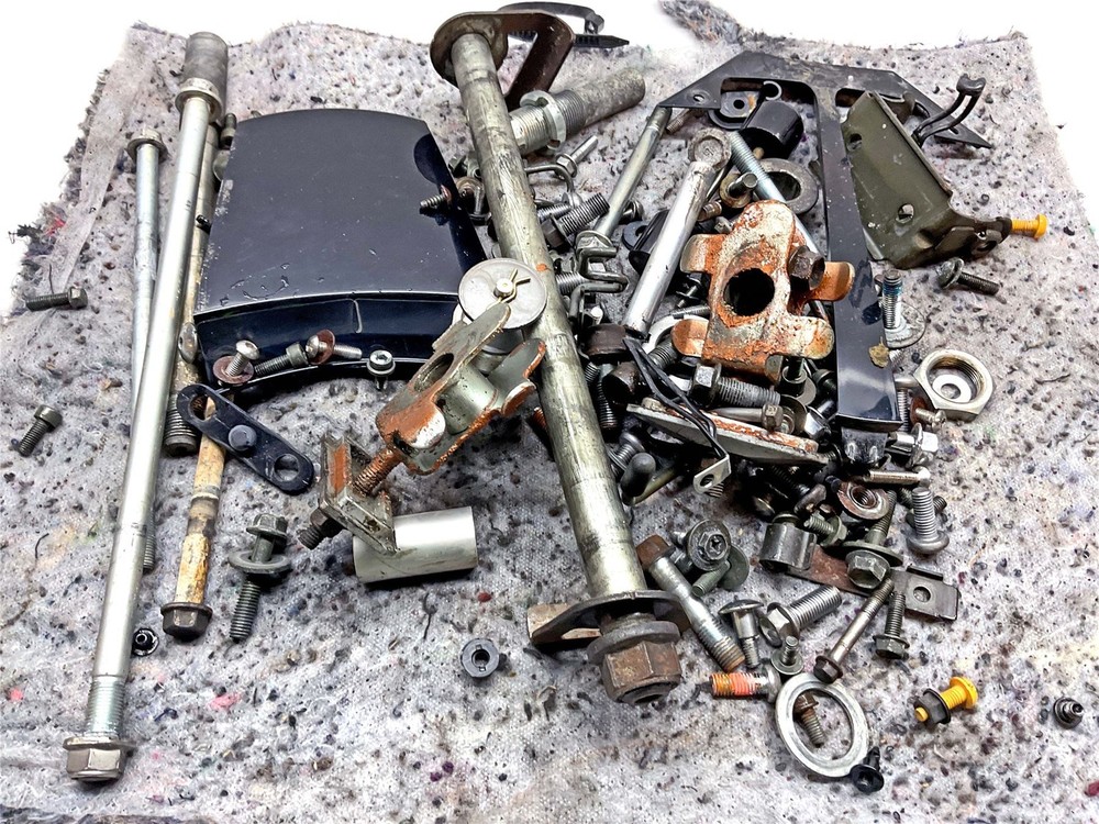 2004 Suzuki SV650S Assorted Nuts, Bolts & Fixings