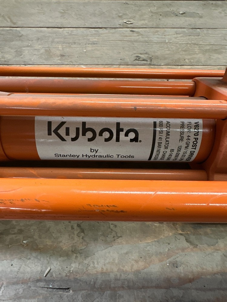 Kubota V6270 Hydraulic Post Driver