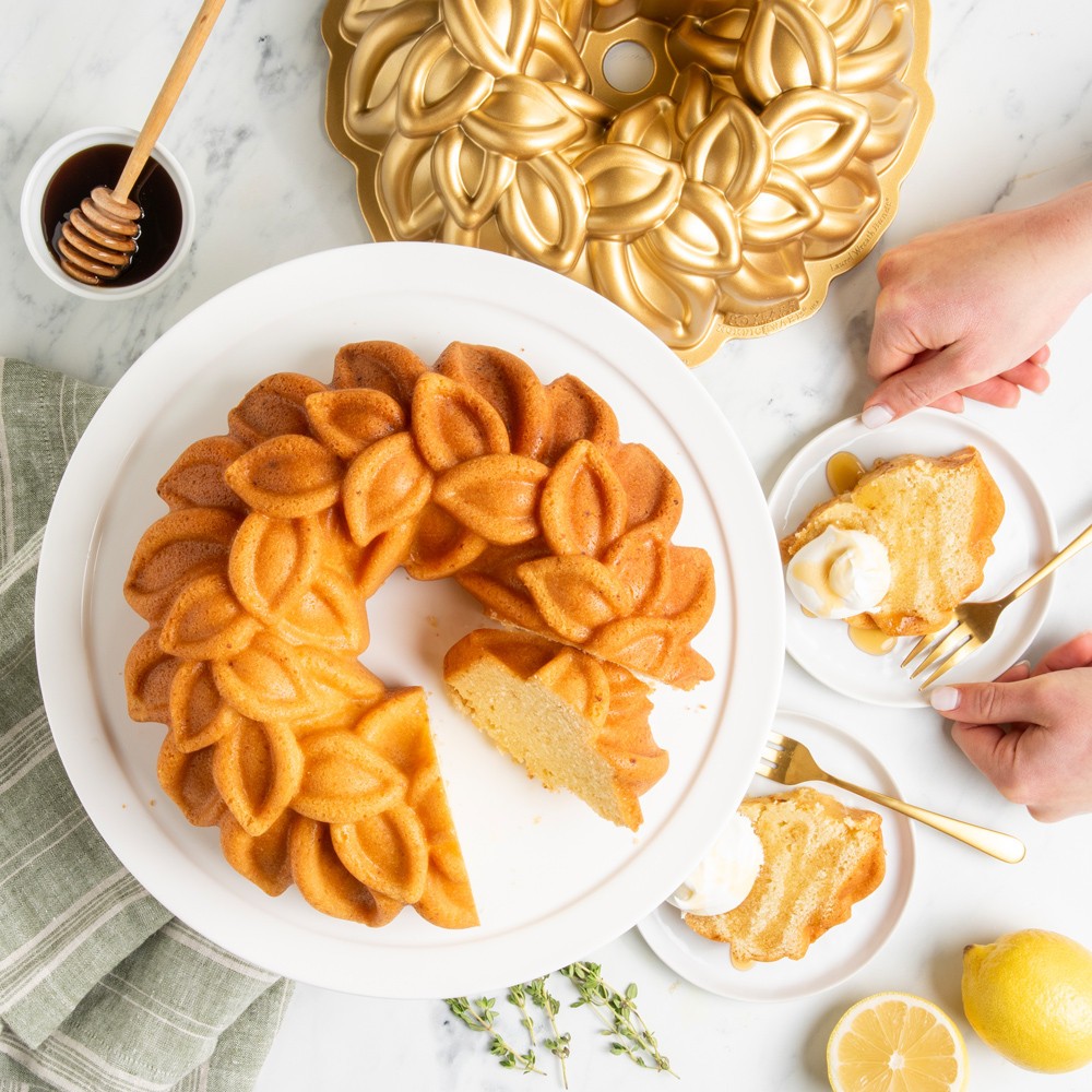 Nordic Ware Laurel Wreath Bundt® Pan