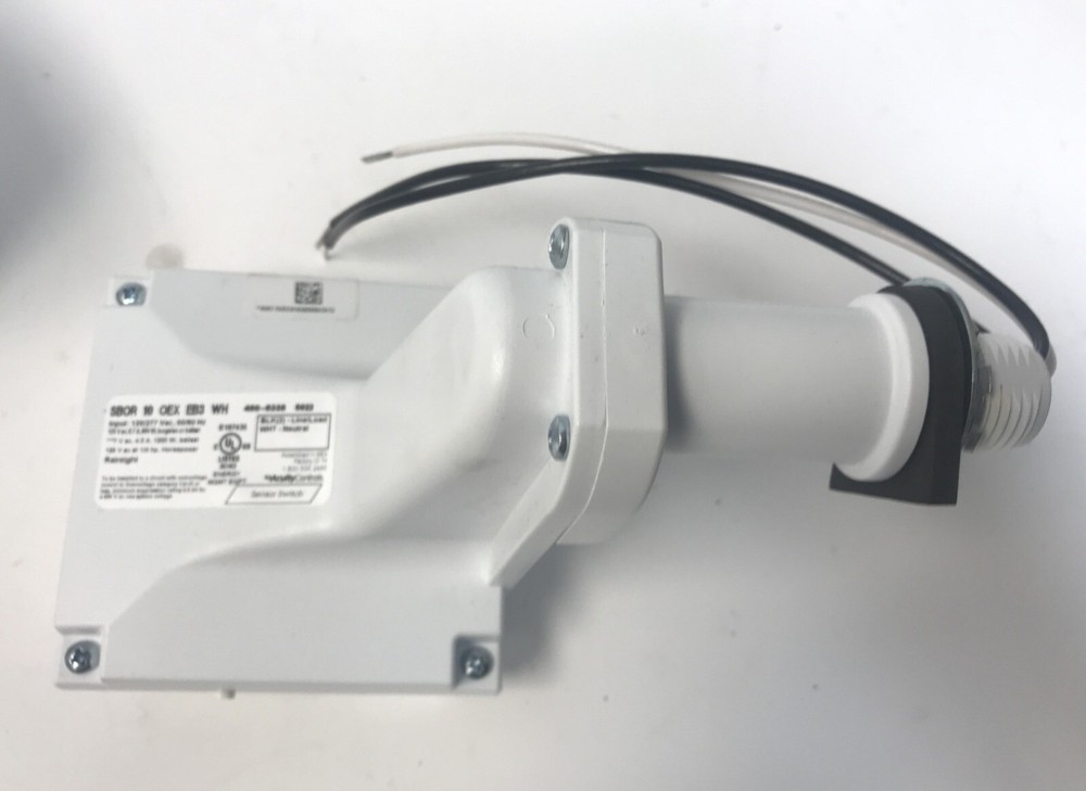 Sensor Switch SBOR 10 OEX D EB3 WH 0V Large Motion Extended Range Mount Sensor