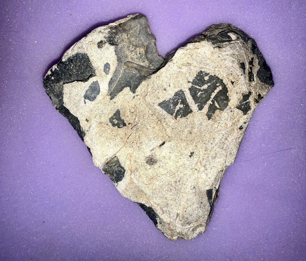 ❤️Heart Shaped Rock Large 1.582 lbs.
