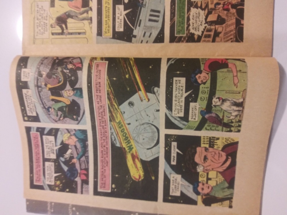 Comic book,space family Robinson, no.1