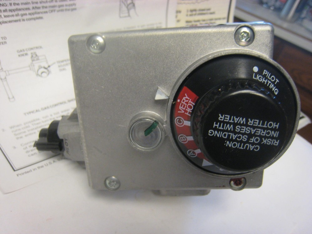 K Natural Gas Control Valve Residential WC HW/R #100042356 WHITE ROGERS 1"