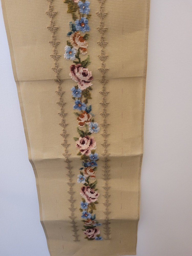Madeira Luxury Needlepoint 12 x 48 Center Worked Bell Pull