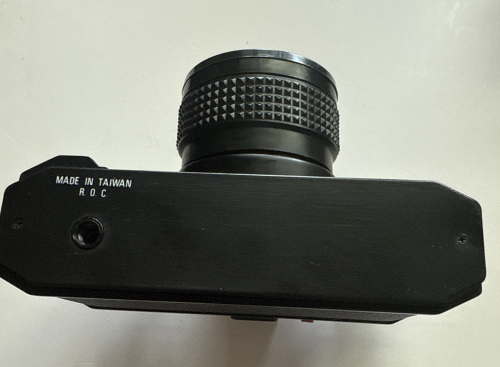 Vintage 35mm Plastic Camera – Point & Shoot - Instructions, case, strap