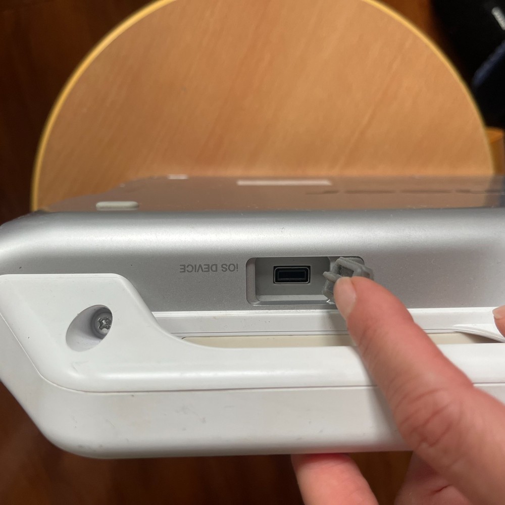 Pioneer DDJ - WeGo2-w DJ Controller (White)