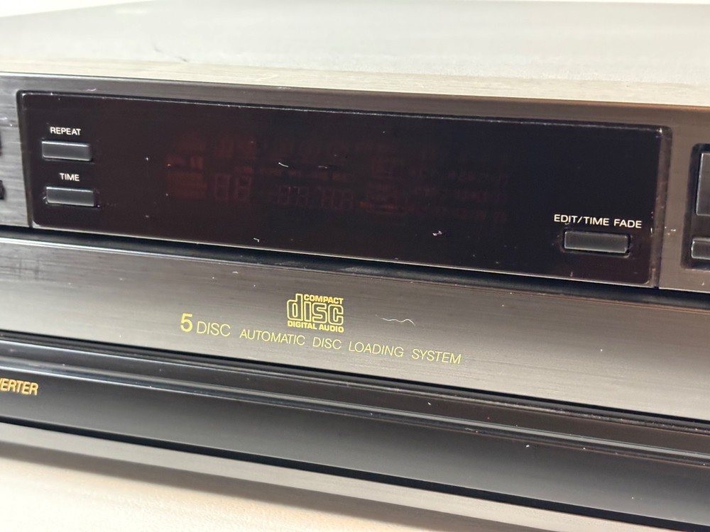 Sony CDP-C221 5-Disc CD Player Changer High Density Linear Converter – Untested