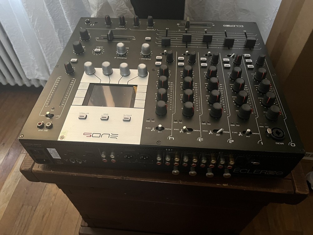 Ecler EVO5 digital mixer