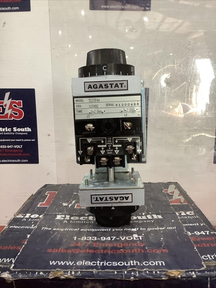 Agastat Time Delay Relay 7032PAA 125 Volt Coil 0.2-2 Sec.