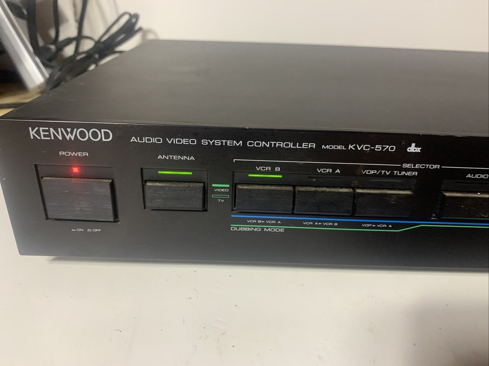 Kenwood KVC-570 Audio Video System Controller Preamp