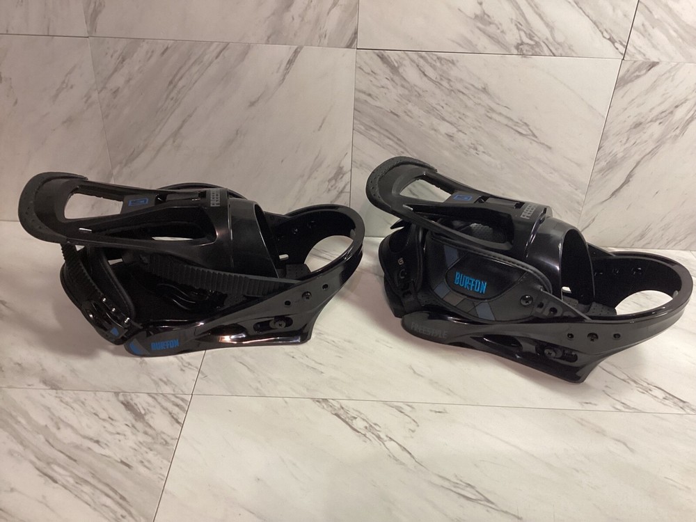 Burton Freestyle Men’s Snowboard Binding - Medium